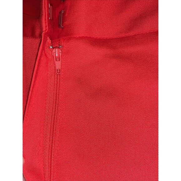 Larry Levine Red Stretch Pencil Skirt Decorative Belt Back Front Pockets Size 10 - Picture 4 of 4